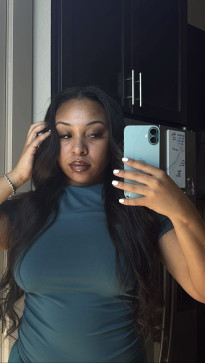 Zoe, 26, United States