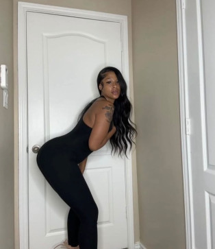 Leslie, 24, United States