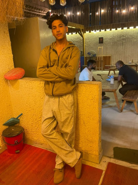 Bonitoo Ff, 18, India