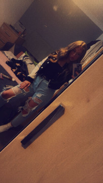 Lucy, 18, United Kingdom