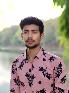 King Earning, 22, India