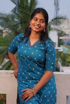 Suji, 18, India
