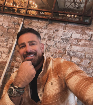 John, 45, United States