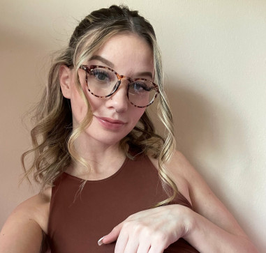 Marie, 22, United States