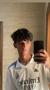 Yasx YR, 21, India