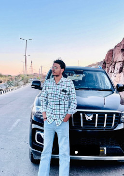 Maniraj Bhati, 18, India