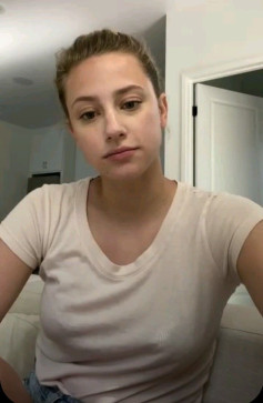 Laura, 24, United States