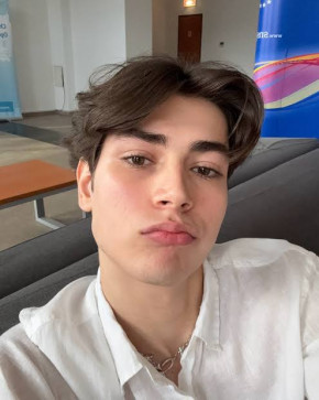 Dylan, 19, United States