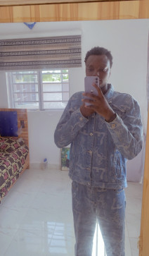 DElijah, 31, United States