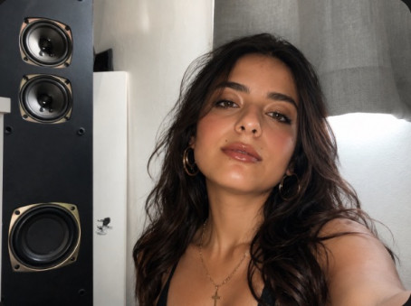 Lara, 19, Norway
