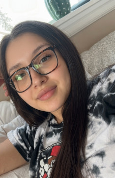 Liselotte Brooks, 18, United States
