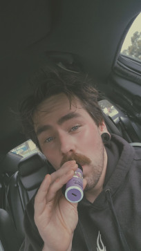 Zennn, 30, Australia
