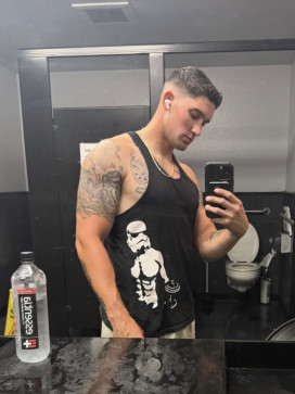Taylor Williams, 37, United States