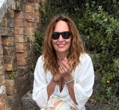 Niecie, 43, Australia