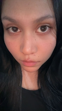Vee, 23, South Africa