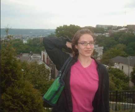 Ella, 29, Canada