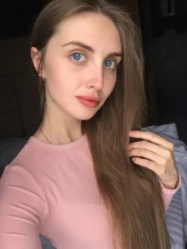 Iris, 26, United States