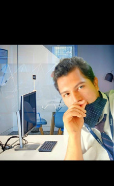 Asim Mansuri, 18, India