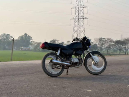 Akhil Kumar, 22, India