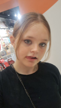 Caityy123, 18, Malta