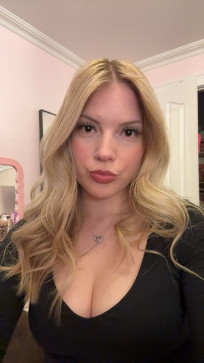 V, 25, Canada