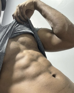 Suriya, 19, Malaysia
