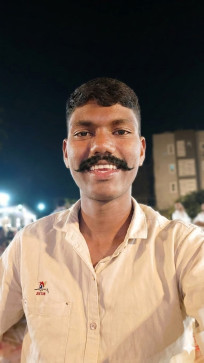 Mehboob Mirje, 18, India