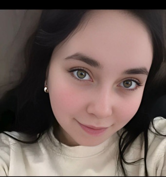 Mary, 23, United Kingdom