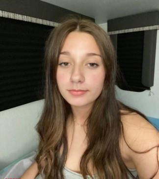 Daisy, 20, United States