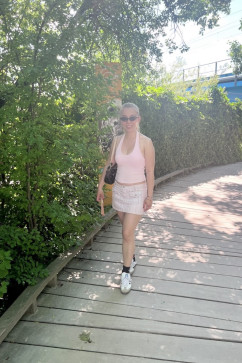 Keira, 35, Denmark