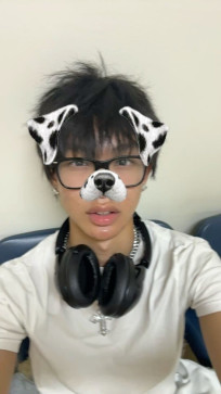 Chris, 19, Philippines