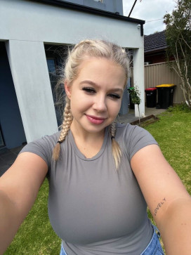 Stella Mary, 30, Canada