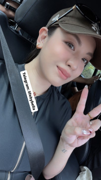 Hanh Ly, 31, Australia