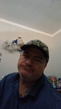 Jeffreyarriola, 45, United States