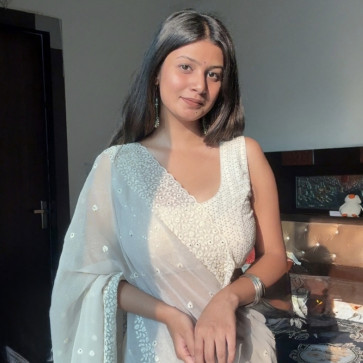 Riya, 20, India