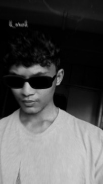 Carlos, 23, India