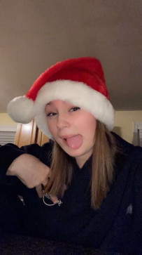 Mary Jace, 18, United States