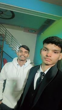 Abhi Sharma, 18, India