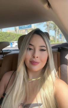 Smith Charlotte, 31, United States