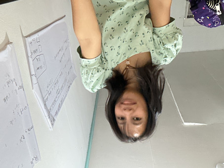 Katchy Brendez, 20, Philippines
