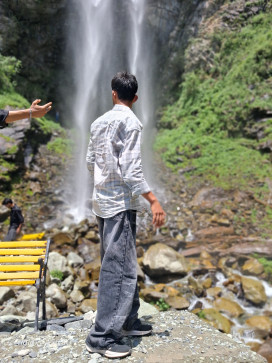 Adnan Khan, 18, India