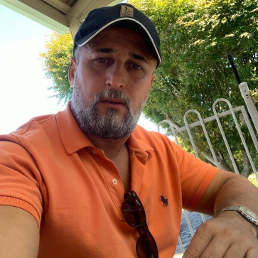 Dean, 52, United States