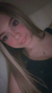 Valentina, 18, United States