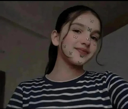 Neha, 22, India
