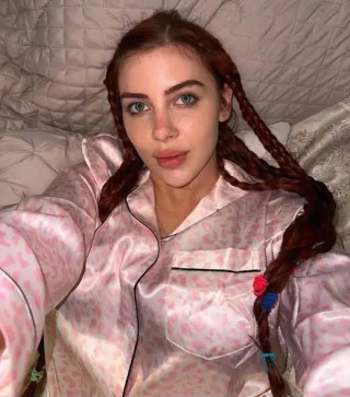 Amanda Dax, 29, United States
