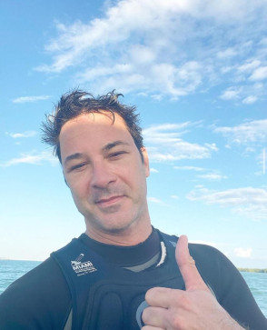 John, 44, United States