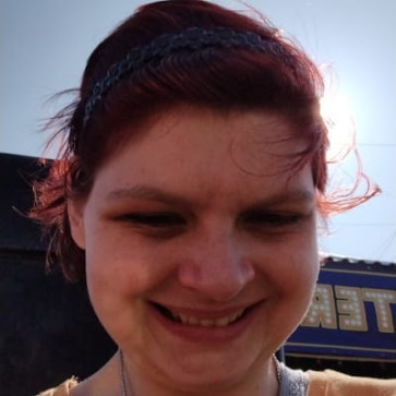 Laura Armshaw, 18, United Kingdom