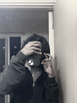 Mickeyy, 20, India