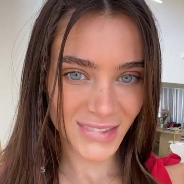 Victoria, 26, United States