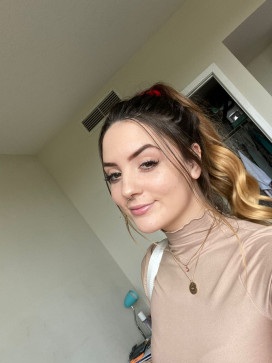 Annie Wick, 27, United States